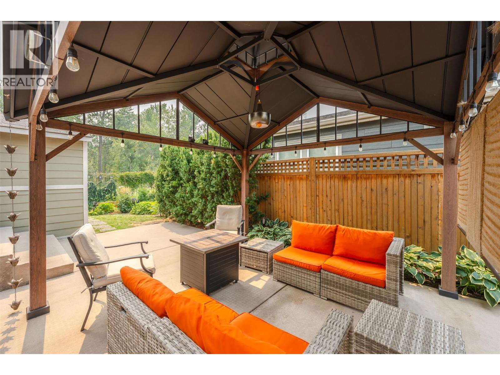 8300 GALLAGHER LK FRONTAGE Road Unit# 7, Oliver