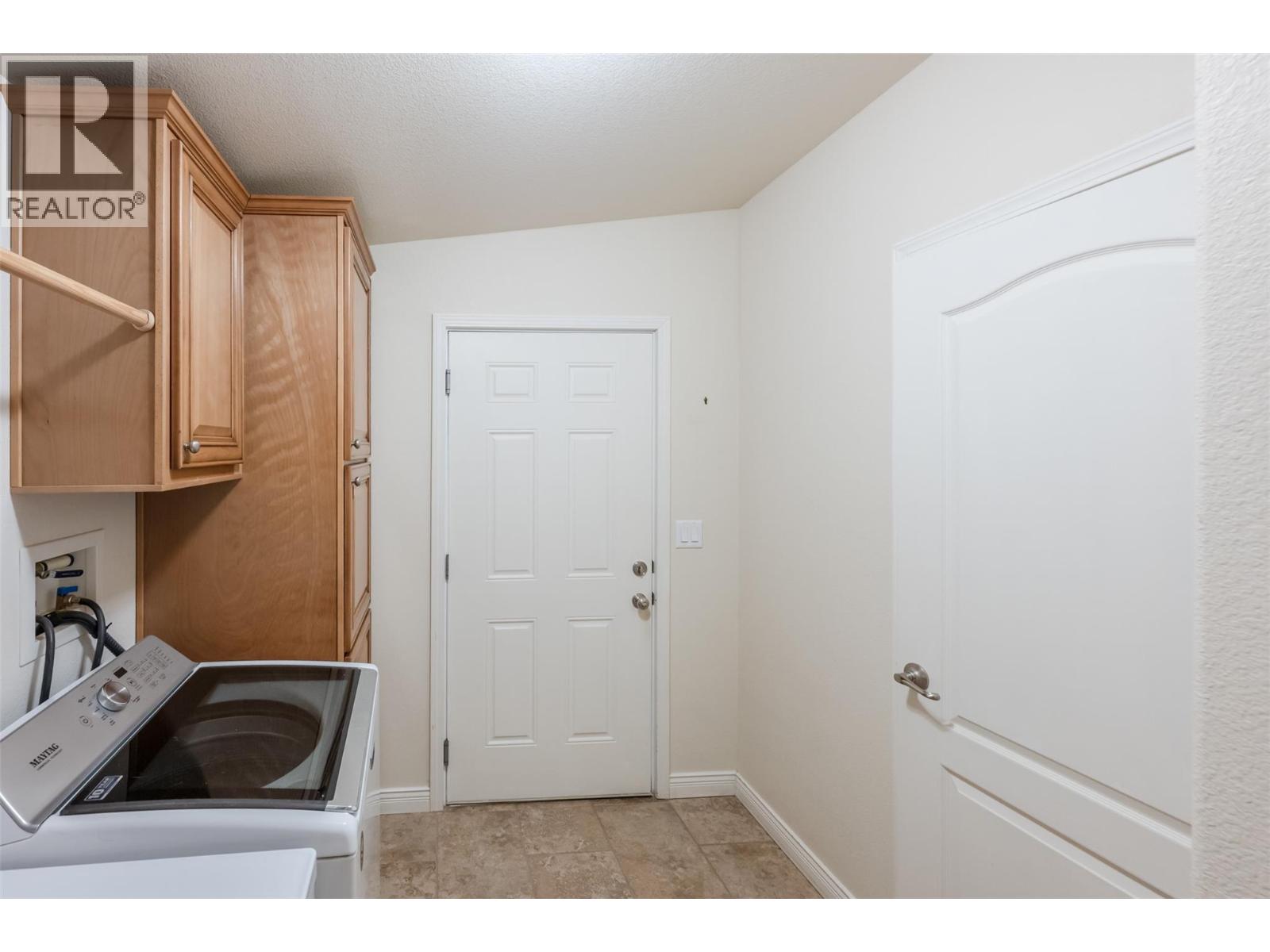 8300 GALLAGHER LK FRONTAGE Road Unit# 7, Oliver