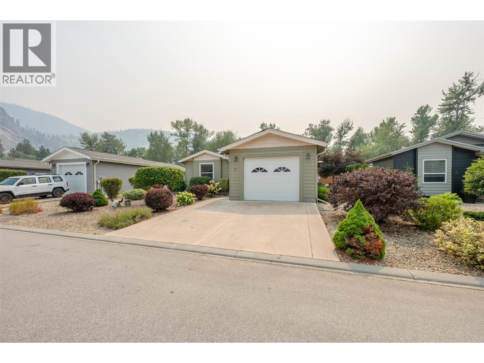 #7 8300 GALLAGHER LK FRONTAGE Road - 46