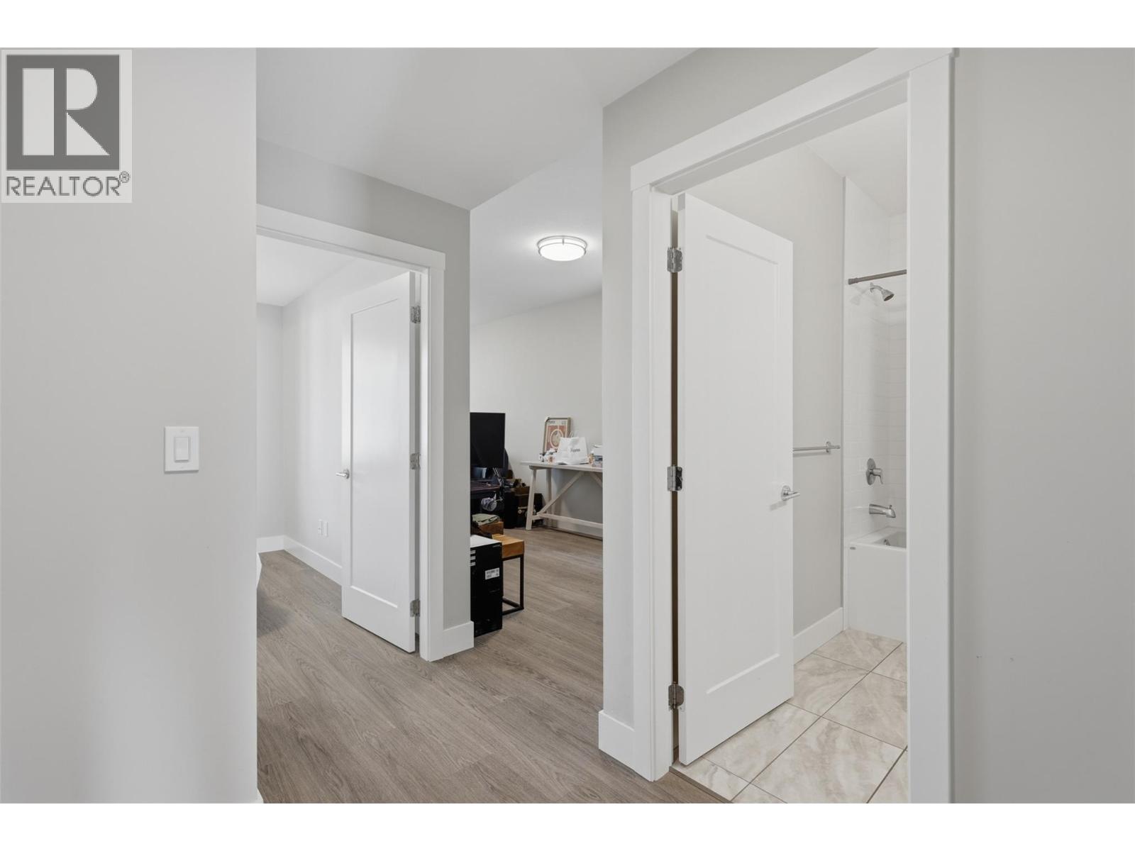 200 Grand Boulevard Unit# 127, Kamloops