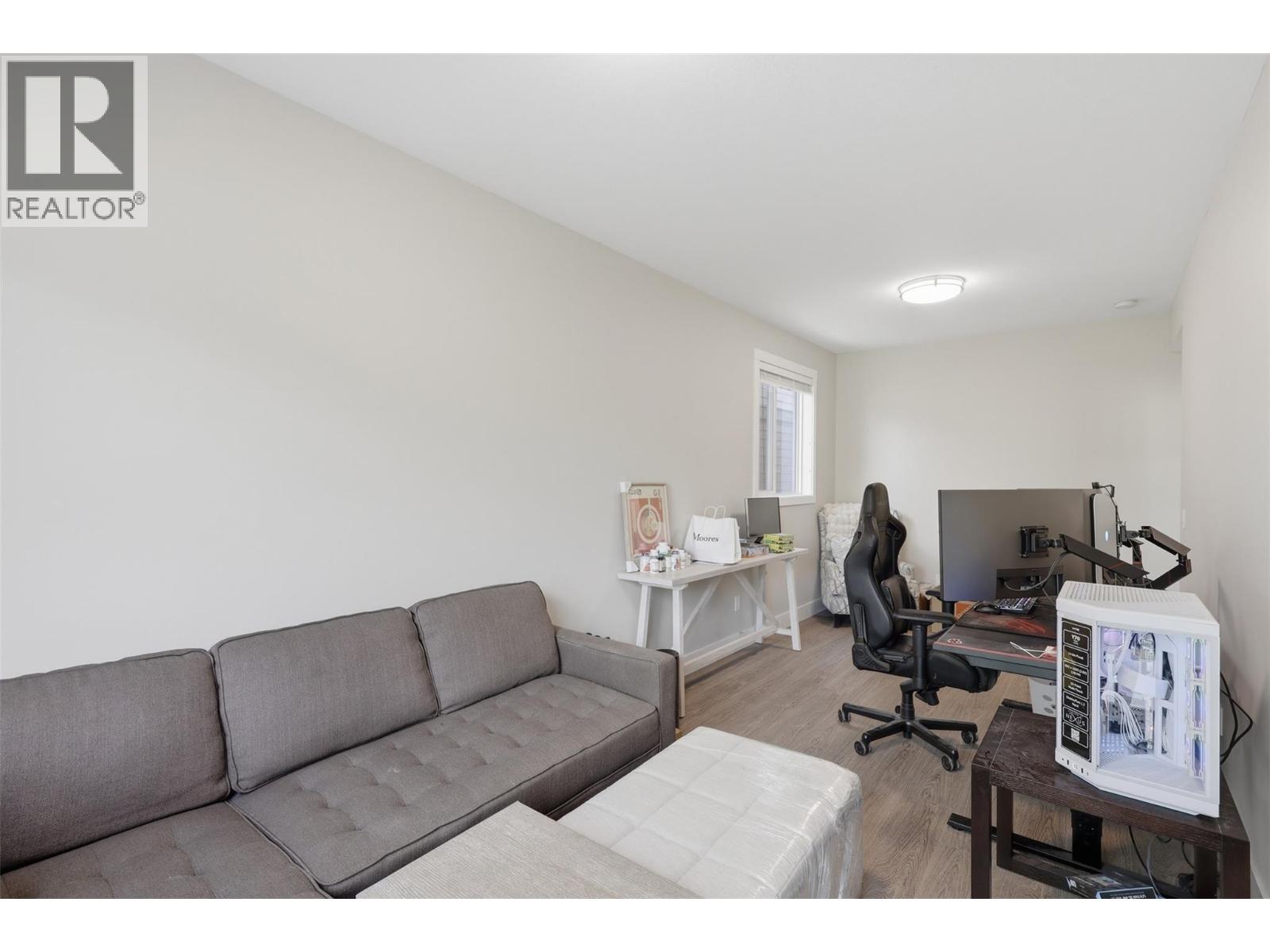 200 Grand Boulevard Unit# 127, Kamloops