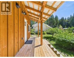 9350 Malaspina Rd, Powell River, BC V8A0G2 Photo 47