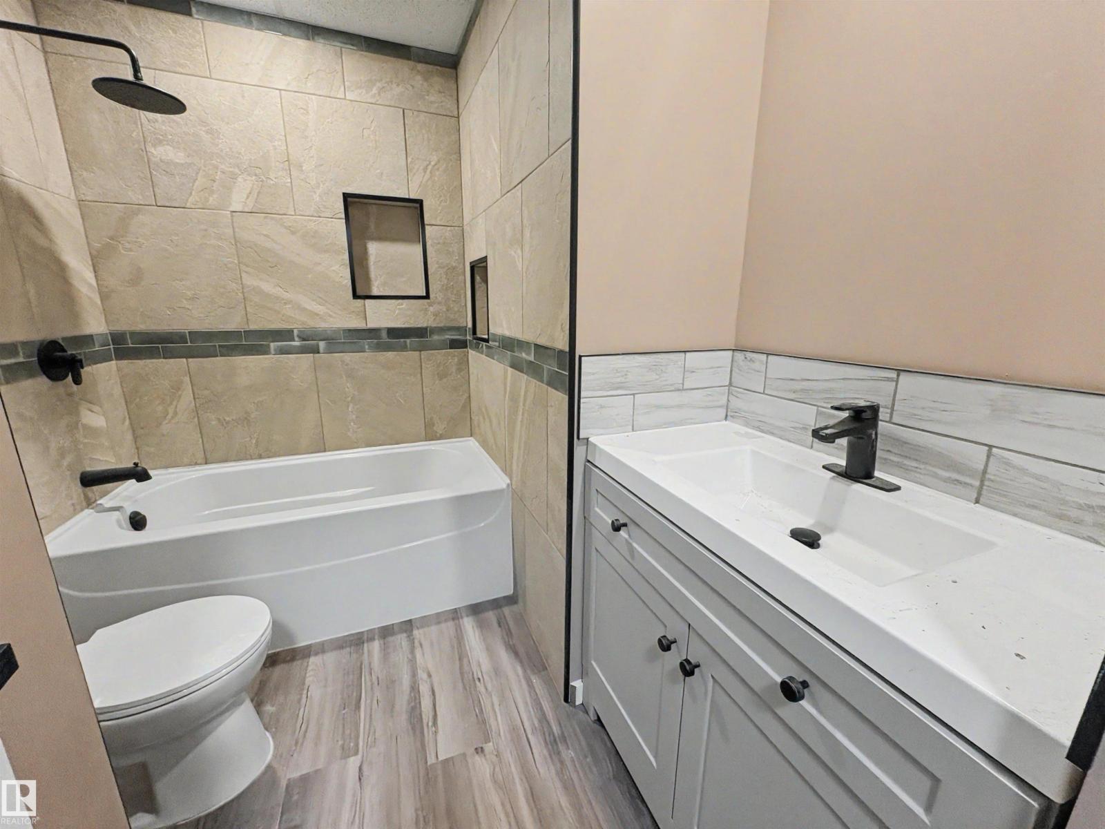 4418 45 Avenue - Photo 10