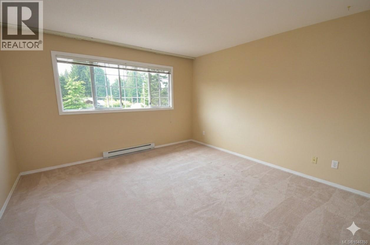 766 Canyon Cres - 22