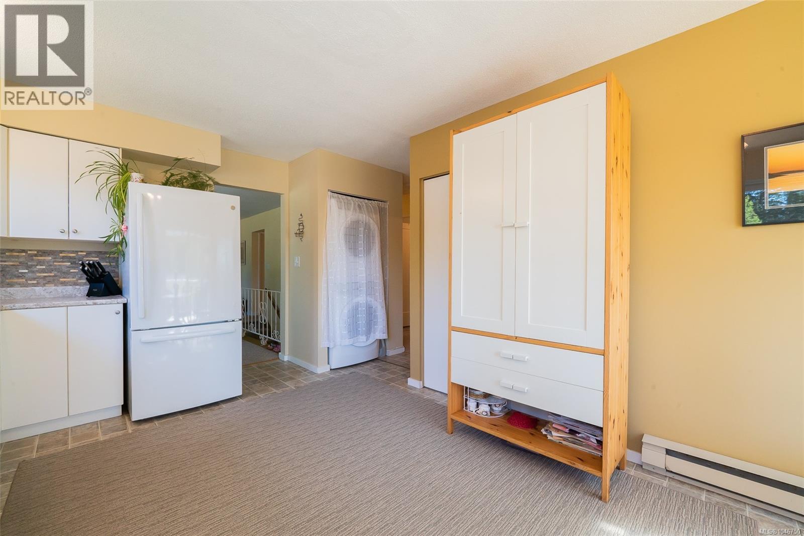 3362 Uplands Dr - Image 12