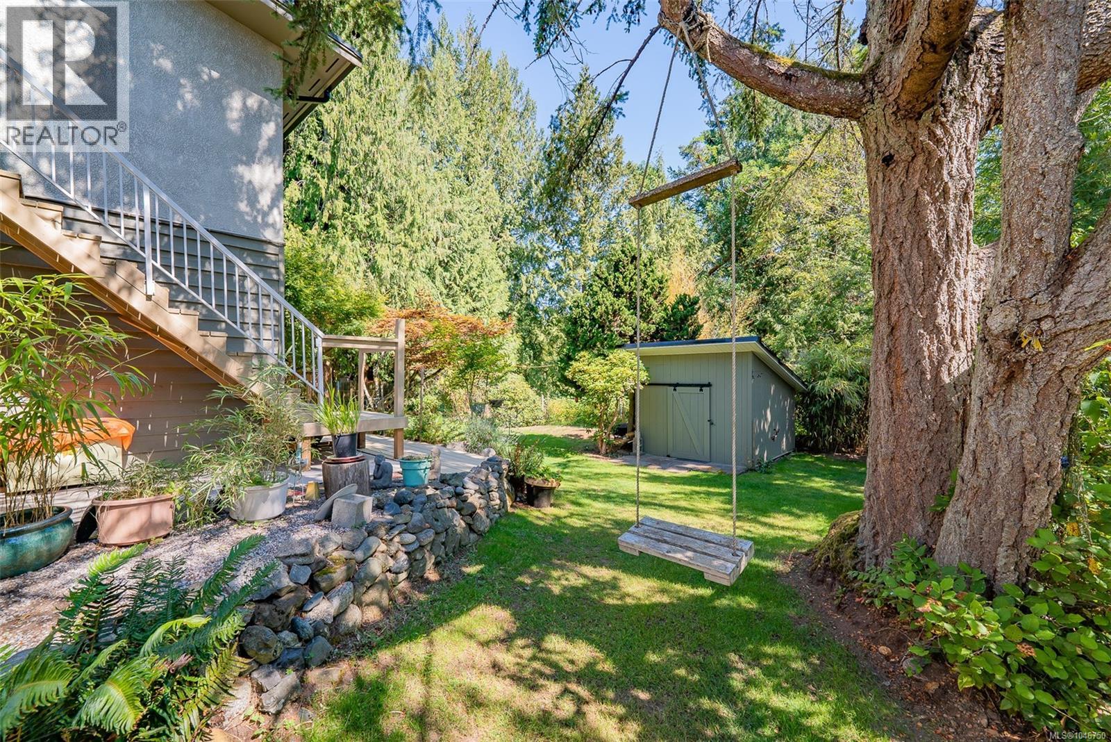 3362 Uplands Dr - Image 23