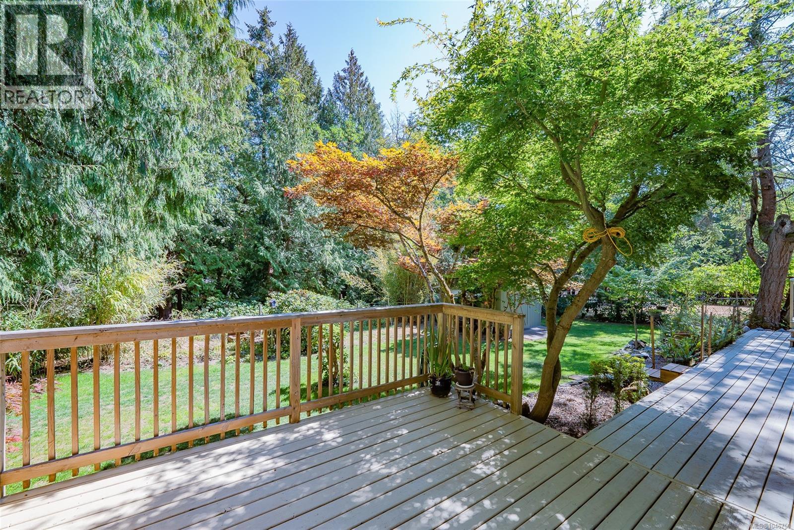 3362 Uplands Dr - Image 28