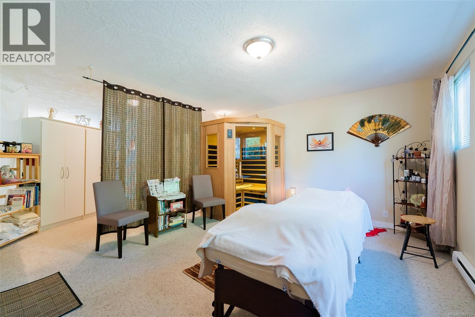 3362 Uplands Dr - Image 31