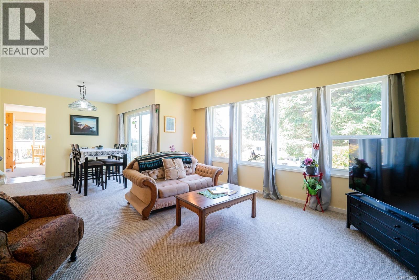 3362 Uplands Dr - Image 33