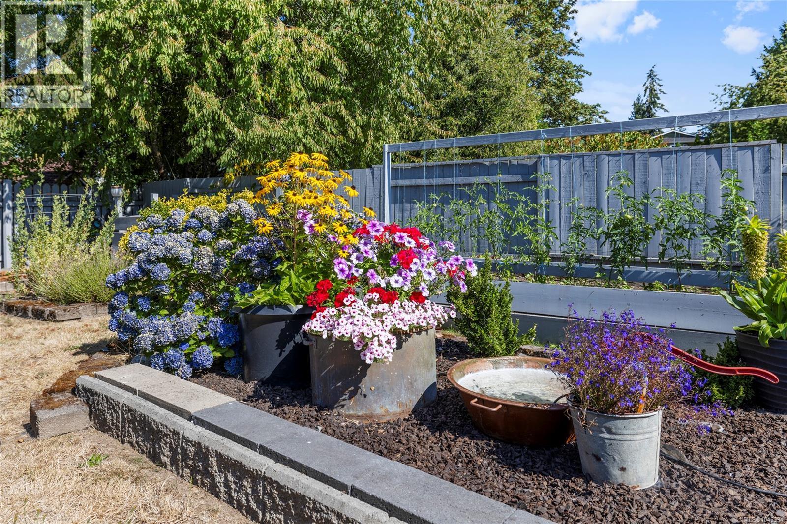 1185 Stuart Pl - Image 41