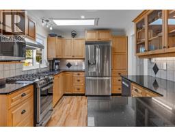 Bathroom - 1185 Stuart Pl, Ladysmith, BC V9G1P4 Photo 10