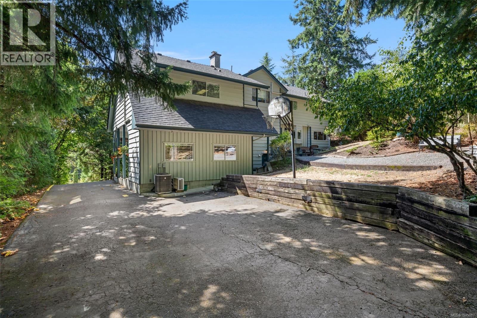 2159 Wildwood Dr - Image 43