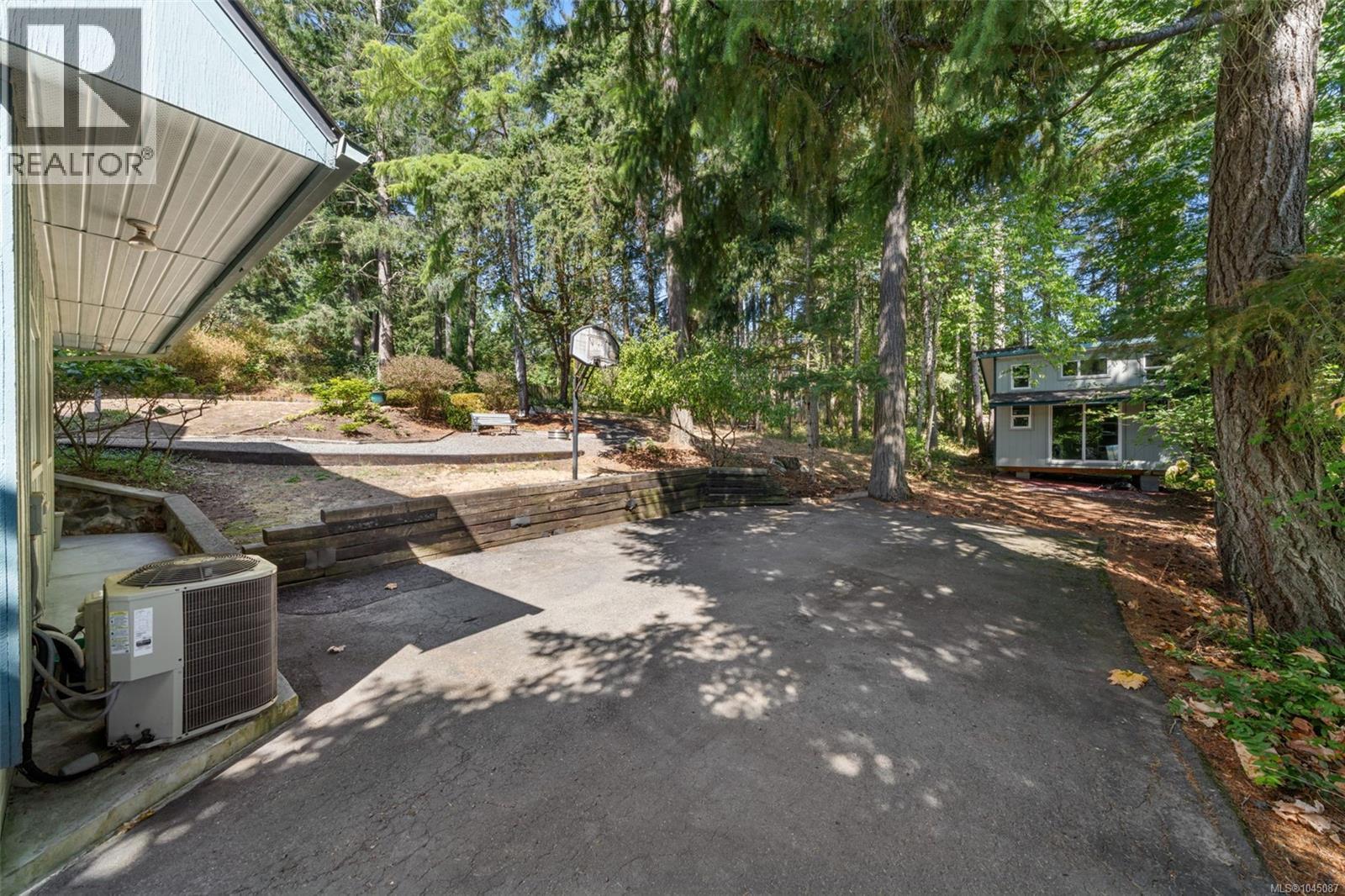 2159 Wildwood Dr - 44