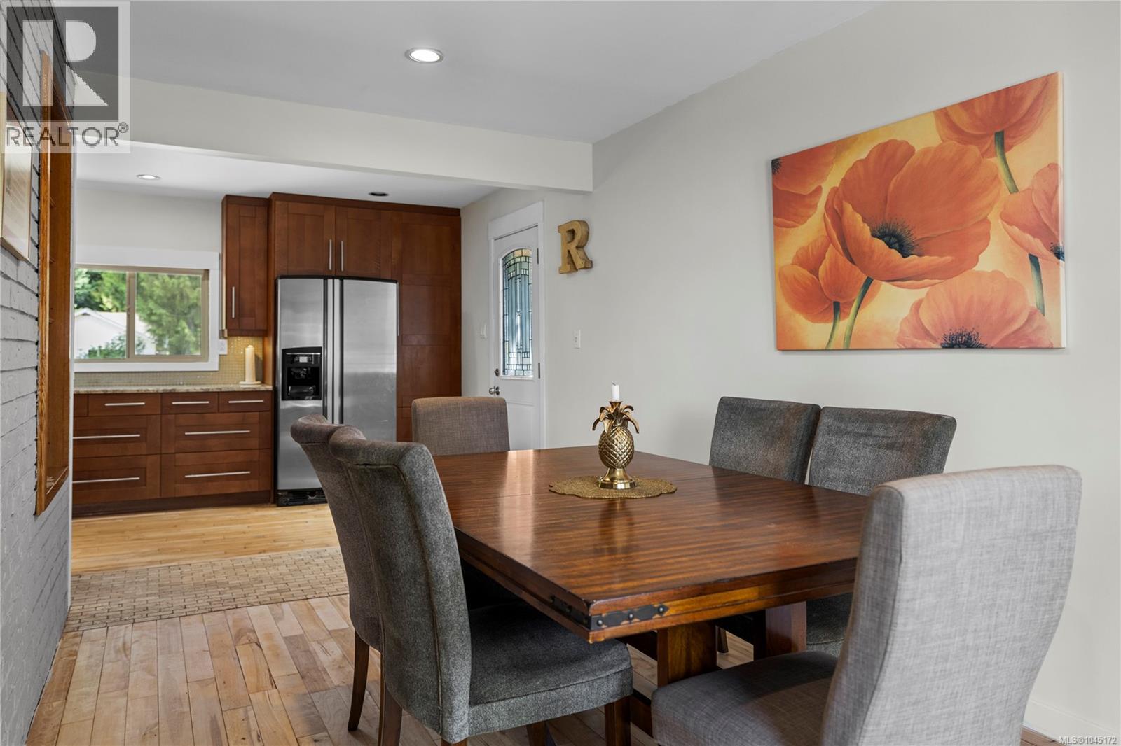 5567 Ventura Dr - 12