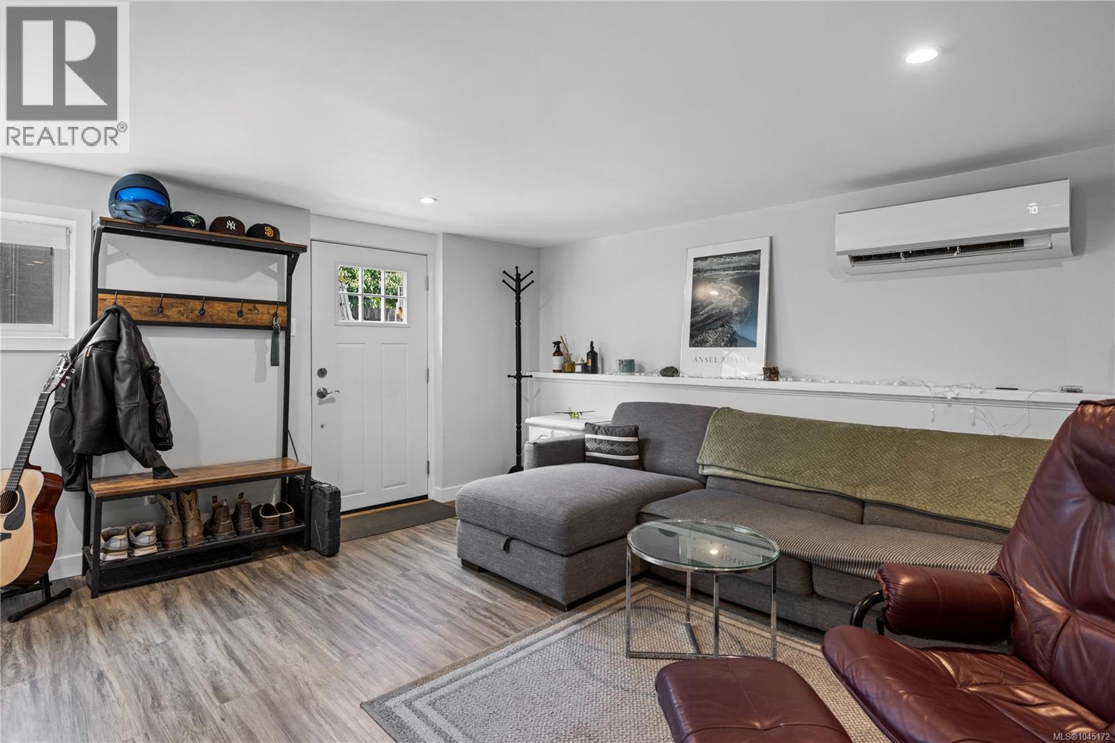 5567 Ventura Dr - Image 26
