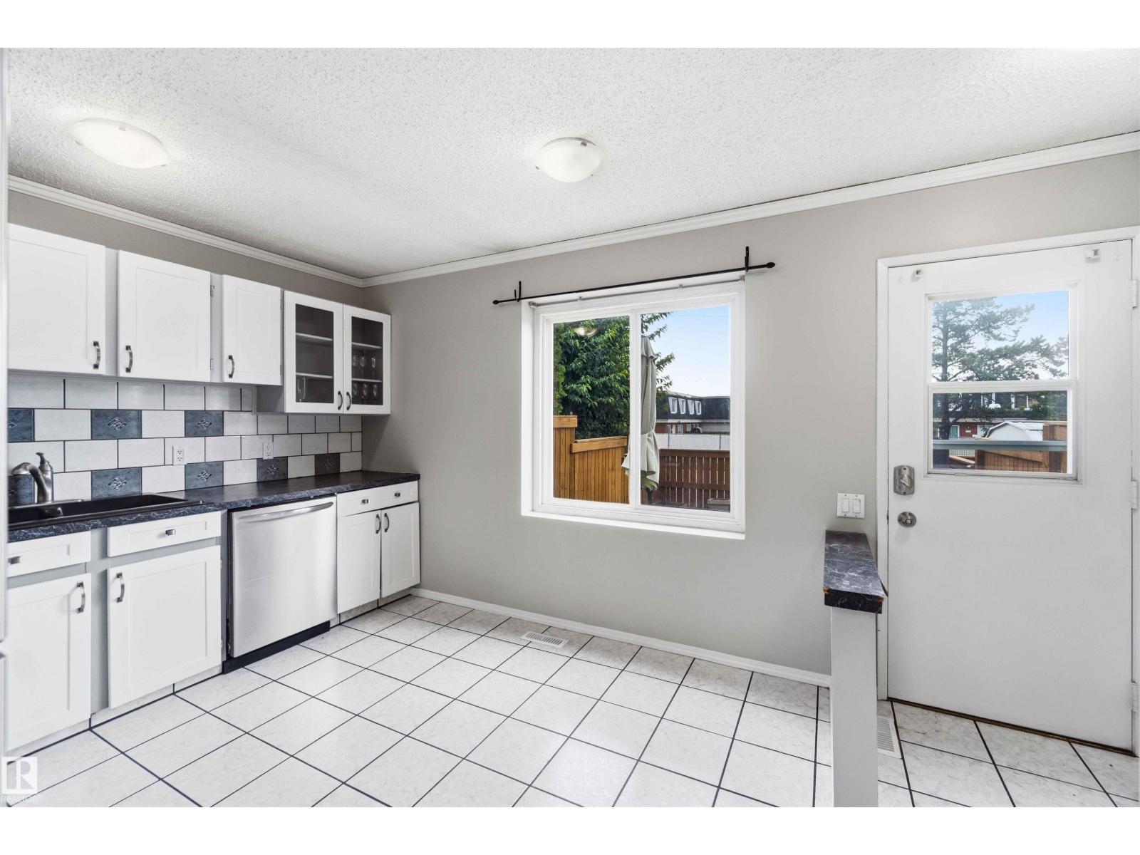 7963 178 ST NW - 11
