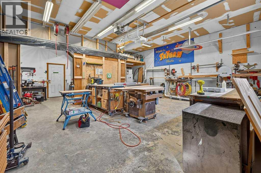 241 25 Avenue Northeast - Photo 32