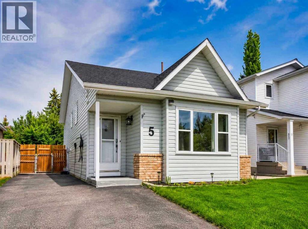 5 Shawglen Court SW, Shawnessy, Calgary photo 2