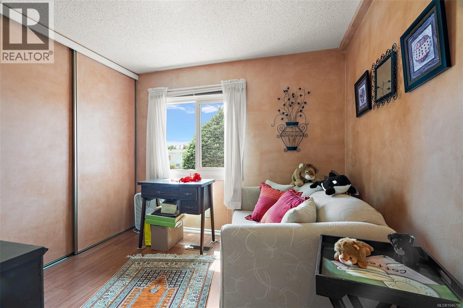 111 7701 Central Saanich Rd, Central Saanich