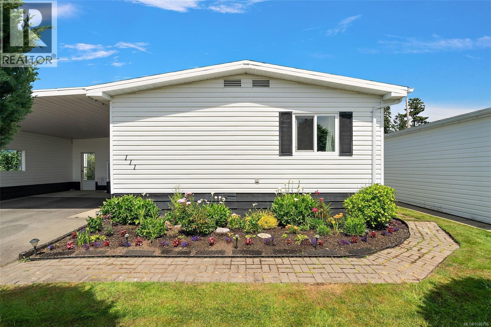 #111 7701 Central Saanich Rd - 26