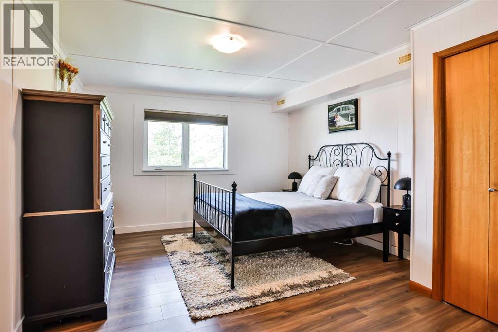 315 55 Avenue - Photo 14