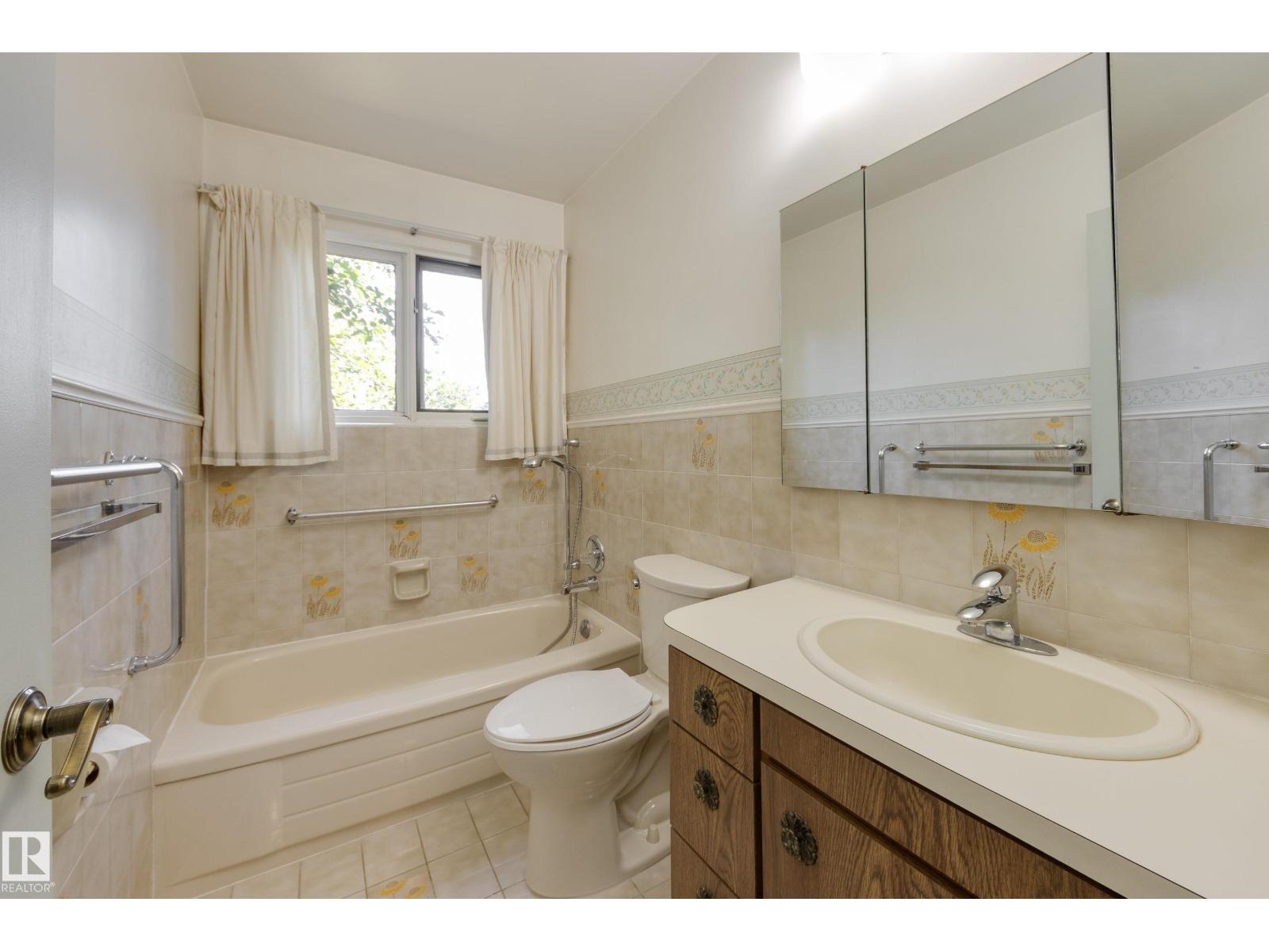 4716 109 Avenue NW - Photo 18