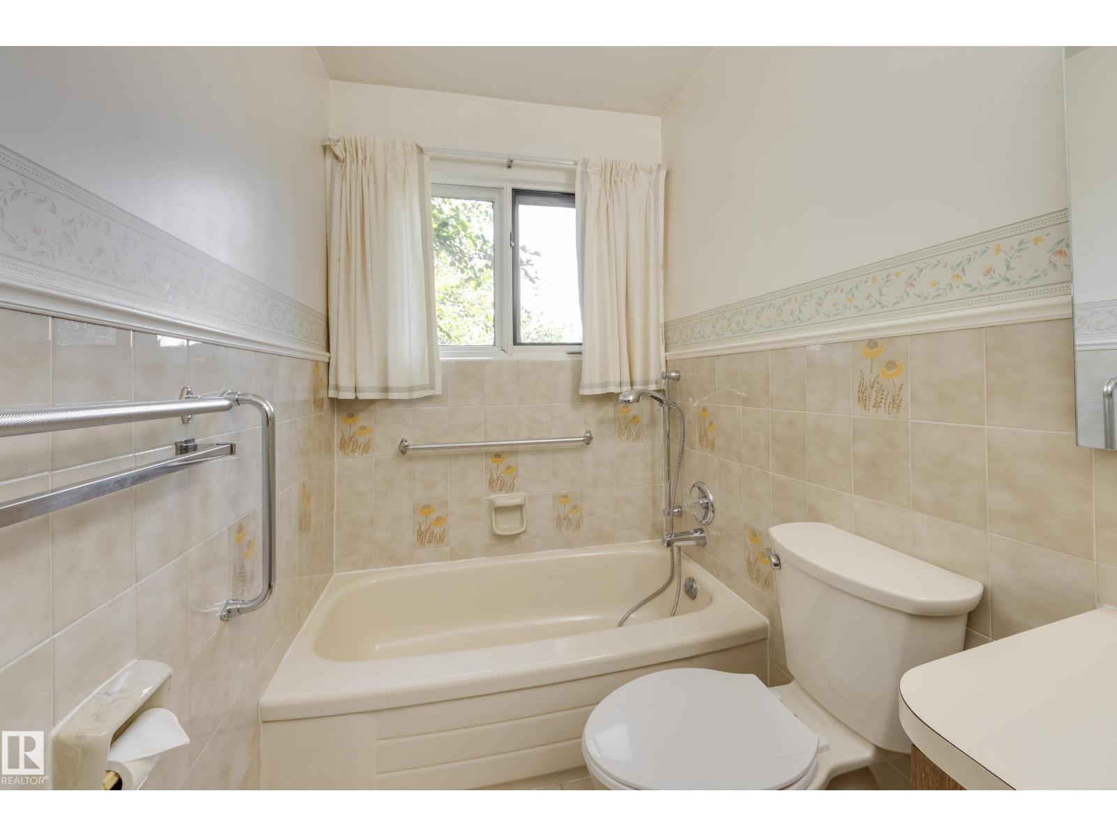 4716 109 Avenue NW - Photo 19