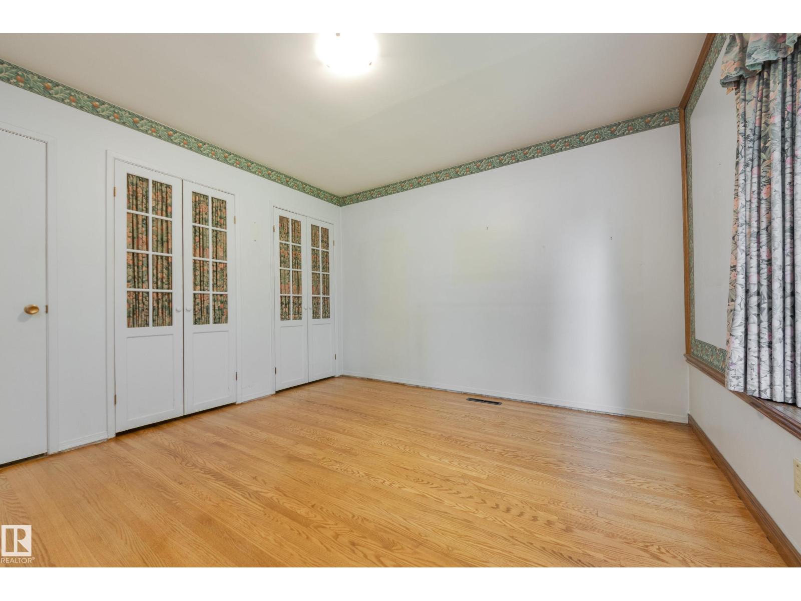 4716 109 Avenue NW - Photo 16