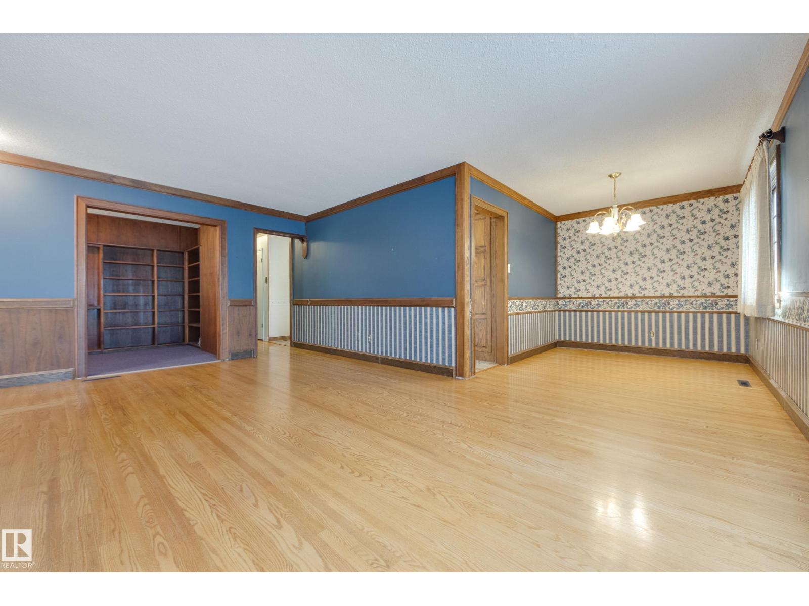 4716 109 AV NW - 9