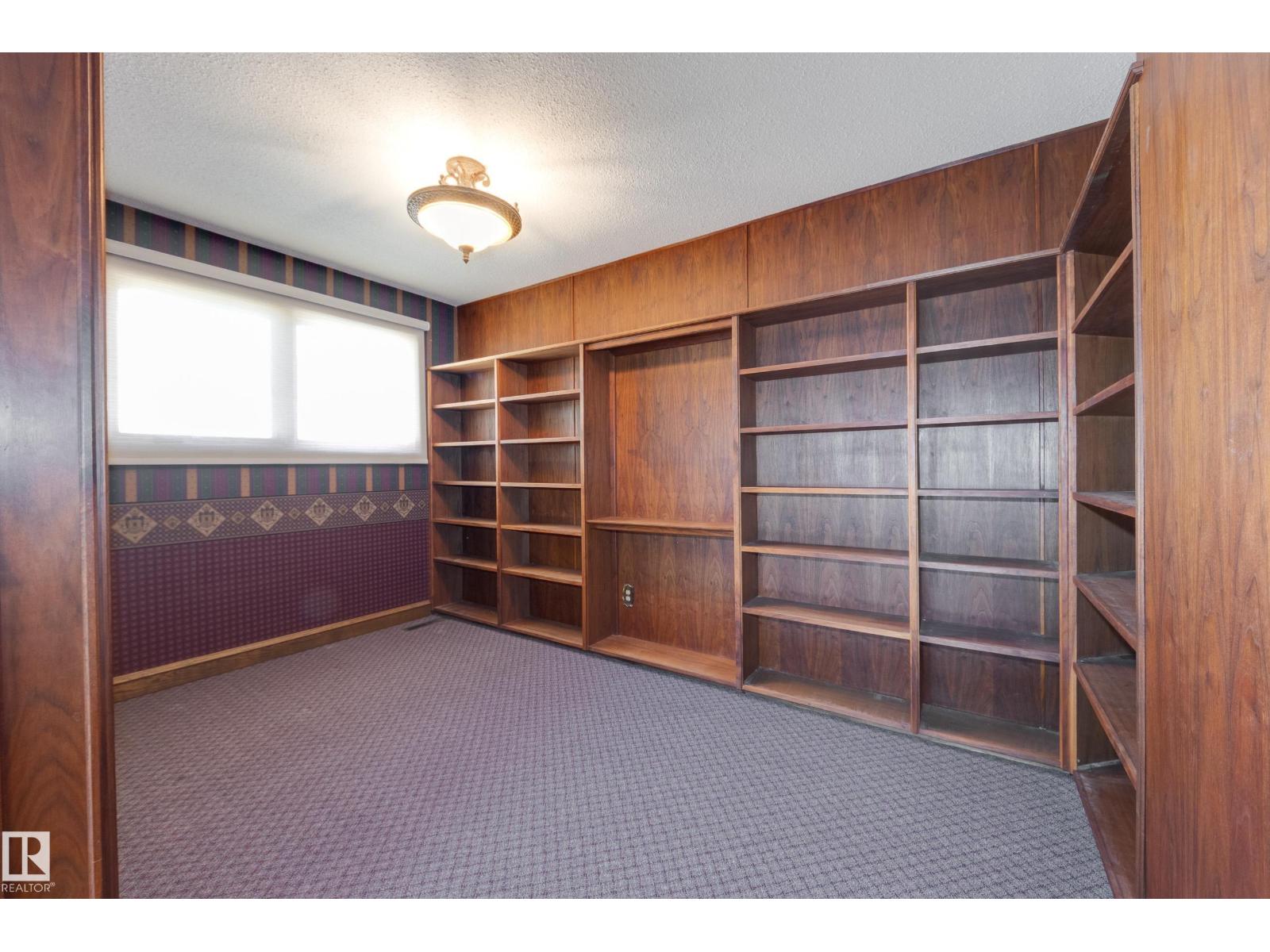 4716 109 AV NW - 7