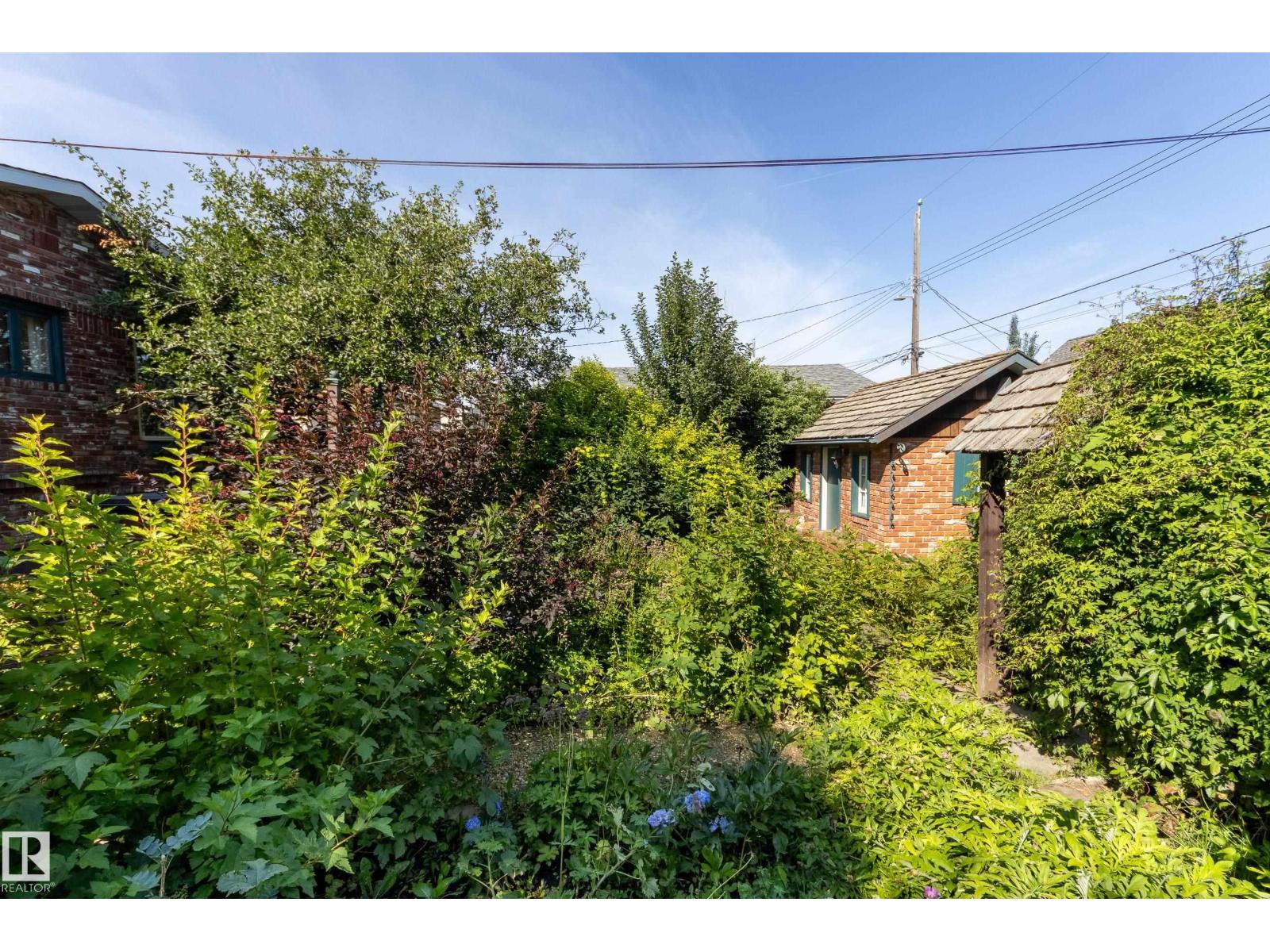 4716 109 Avenue NW - Photo 42