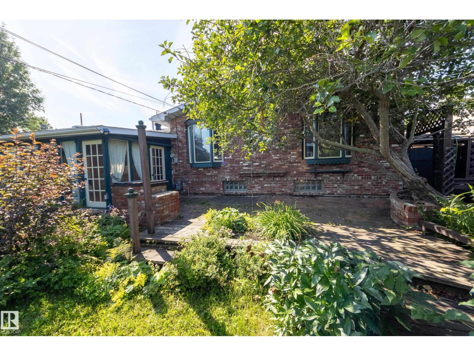 4716 109 AV NW - 43