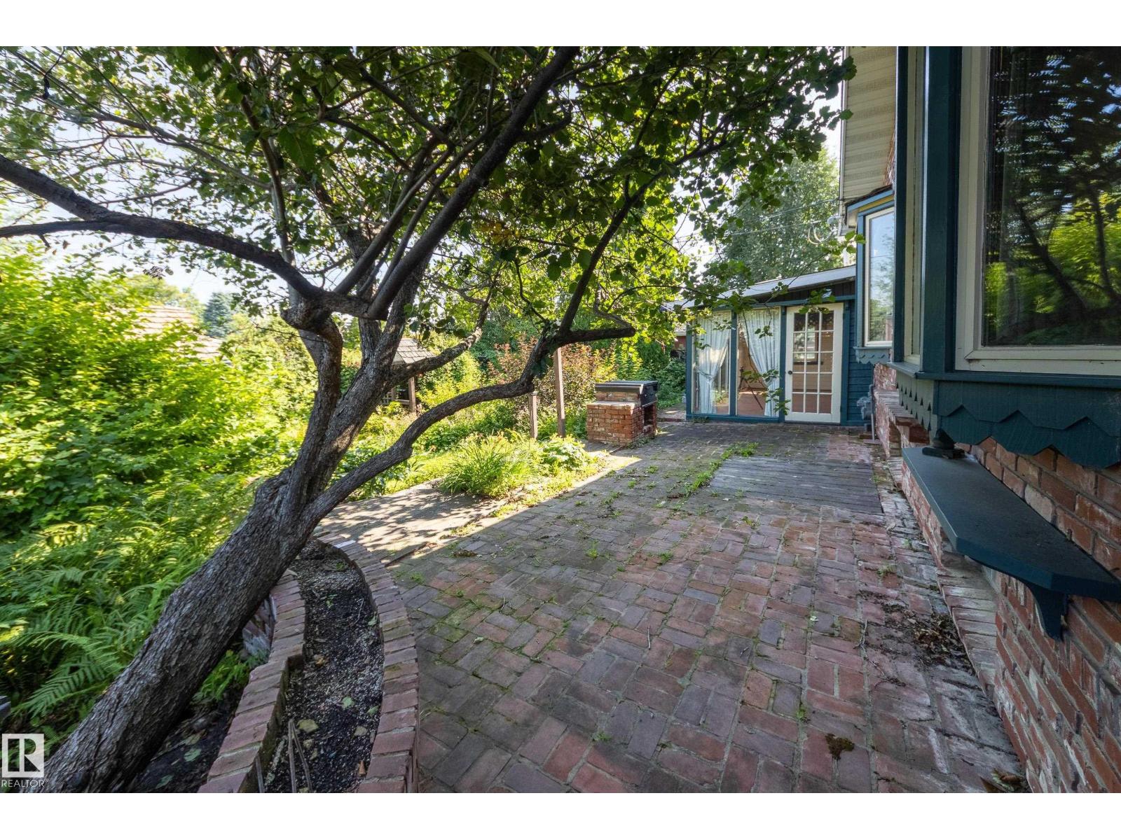 4716 109 AV NW - 45