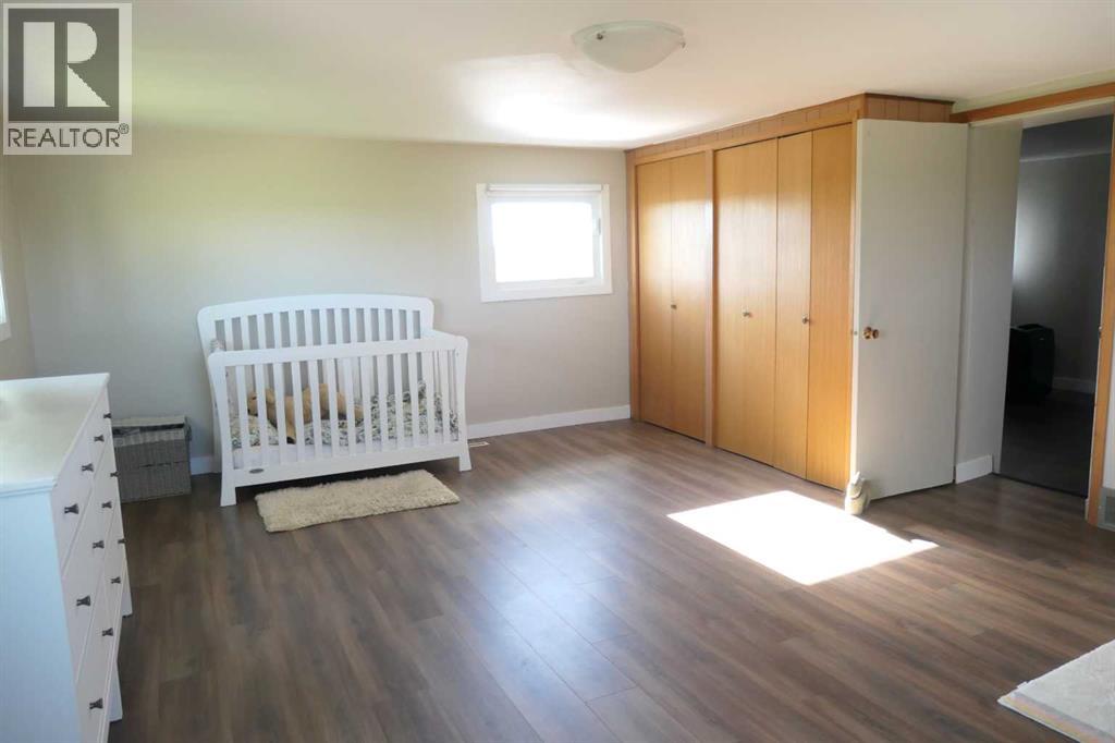 315 55 Avenue - Photo 18