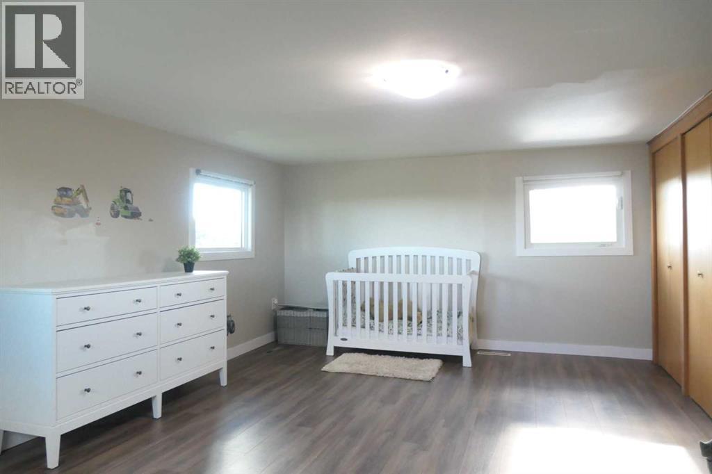 315 55 Avenue - Photo 17