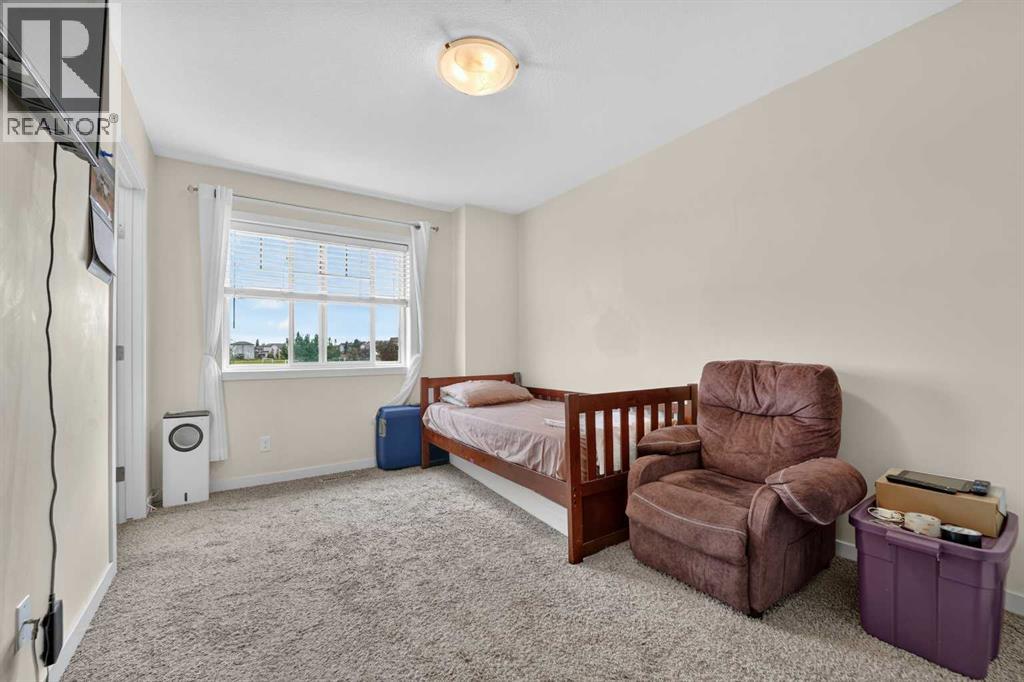 274 Mildred Dobbs Boulevard N - Image 18