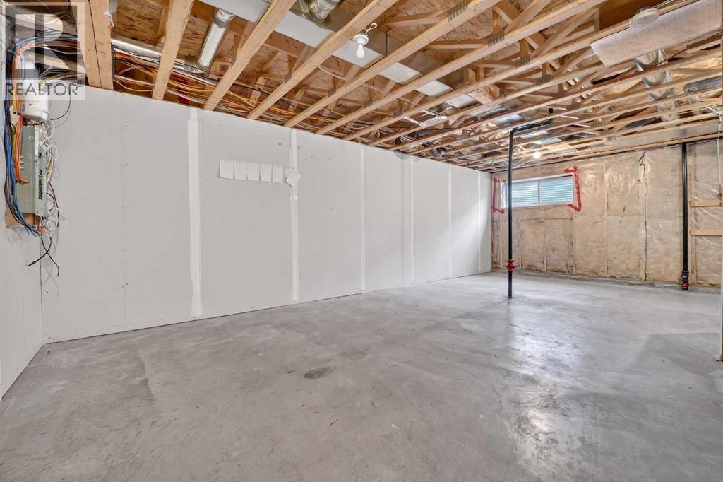 274 Mildred Dobbs Boulevard N - Image 24