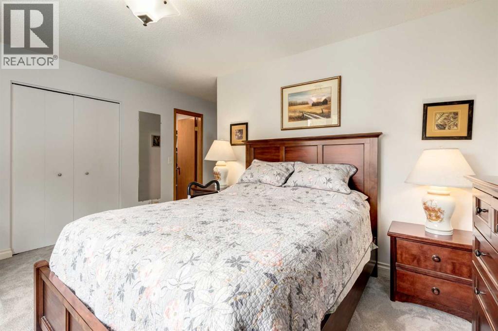 15 Sunrise Crescent SE - Image 18