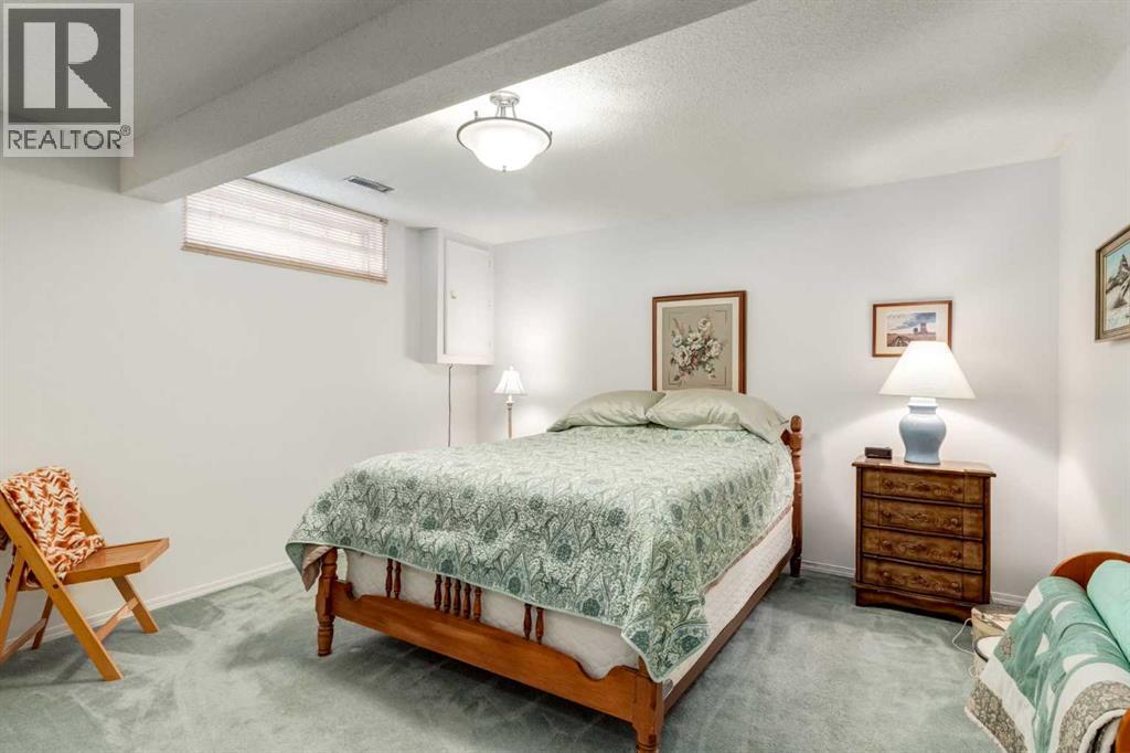 15 Sunrise Crescent SE - Image 28