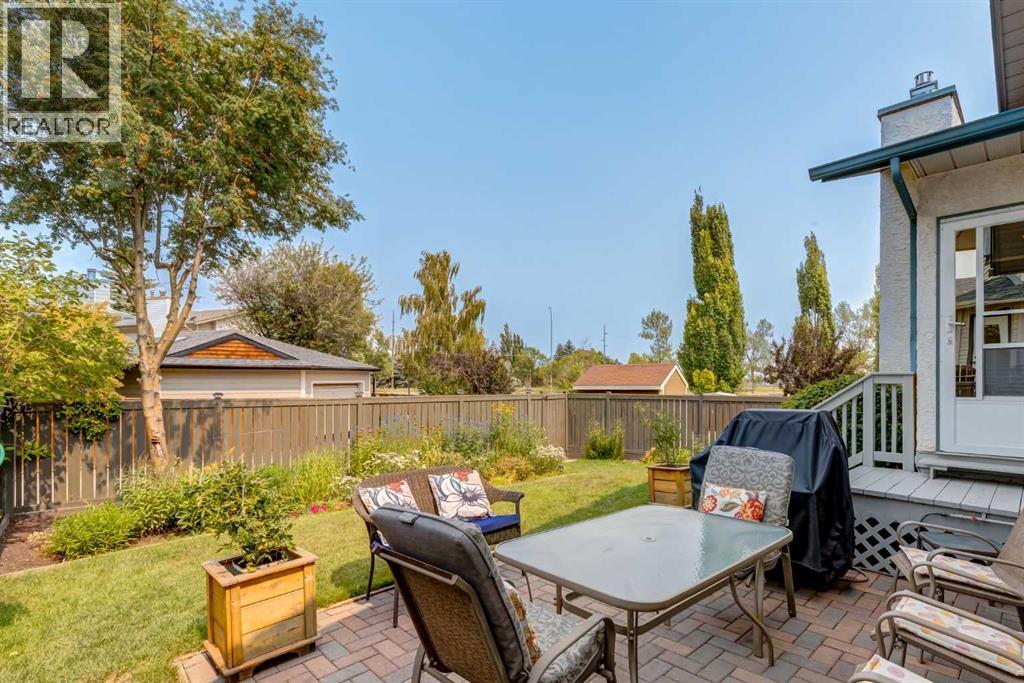 15 Sunrise Crescent SE - Image 32