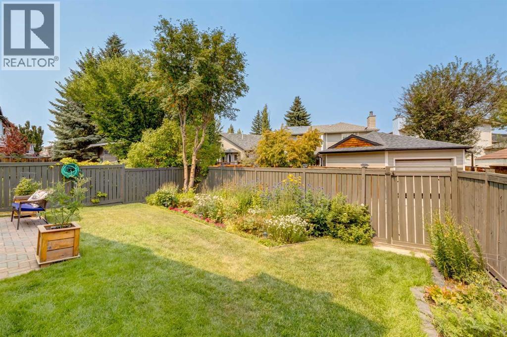 15 Sunrise Crescent SE - Image 36
