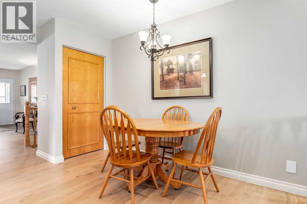 15 Sunrise Crescent SE - Image 9