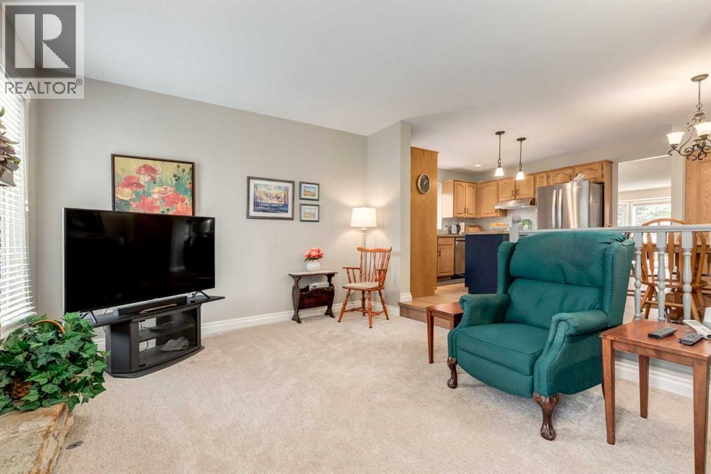 15 Sunrise Crescent SE - Image 12
