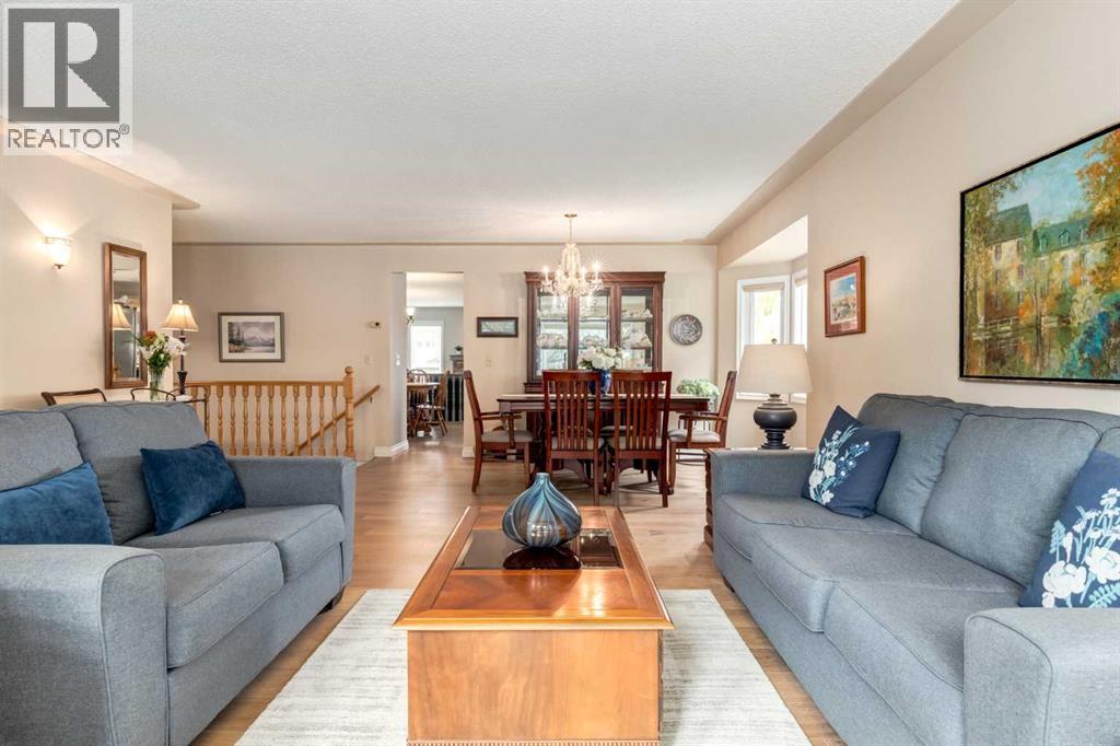 15 Sunrise Crescent SE - Image 15