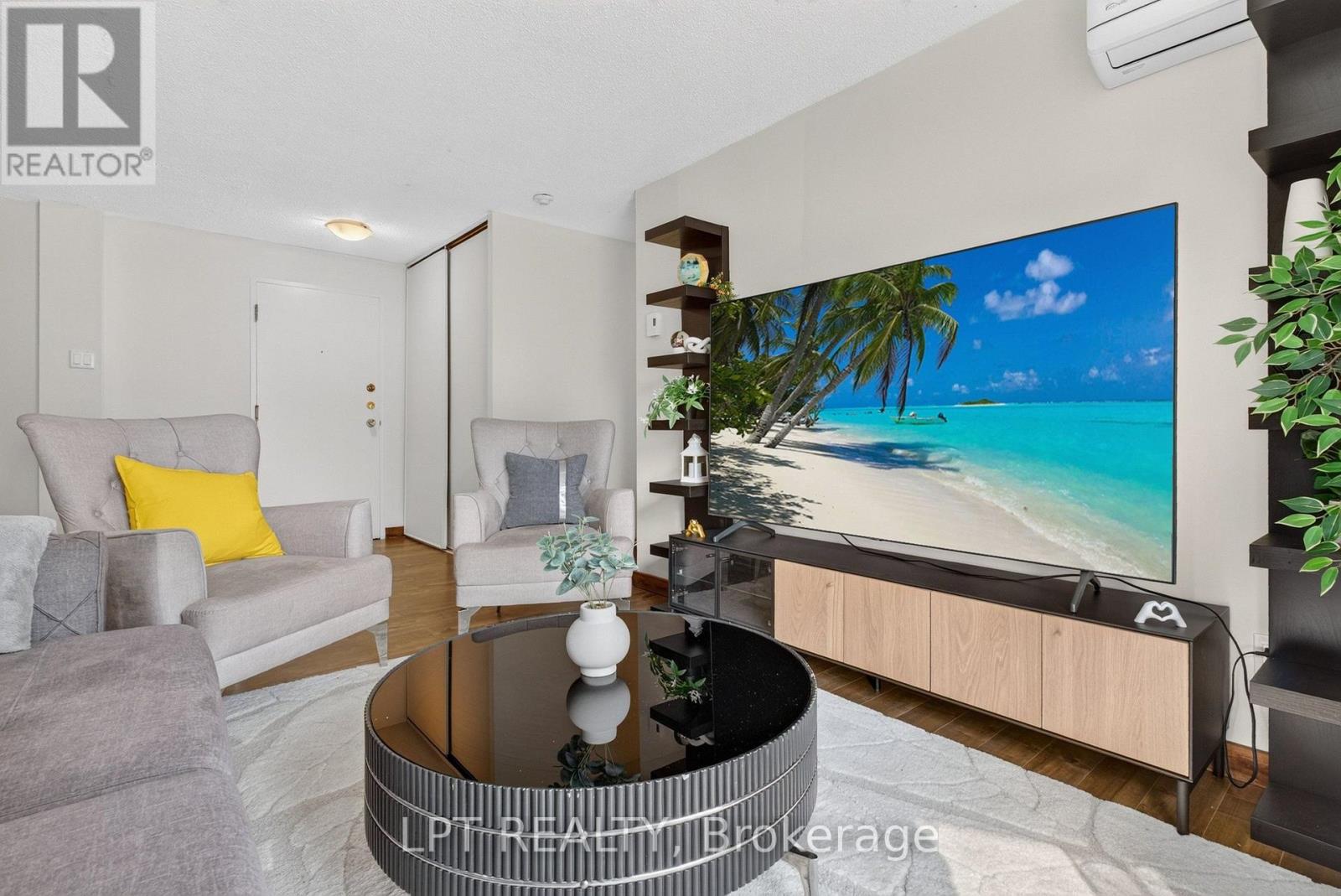 #203 50 BURNSIDE AVENUE - 5