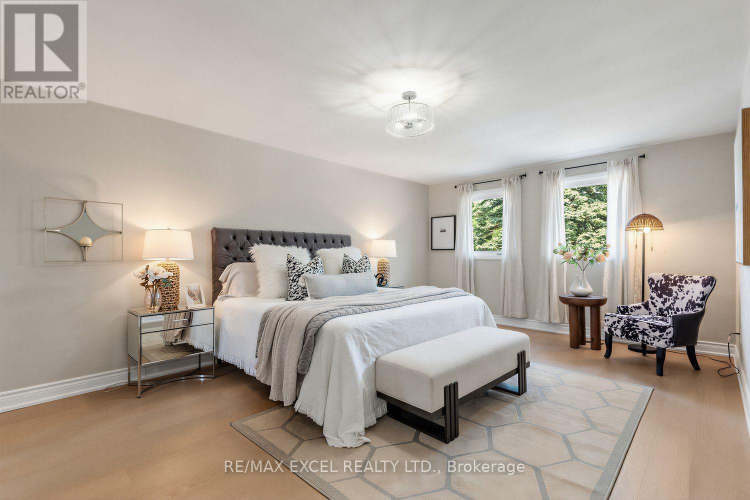 28 ROBINTER DRIVE - 22