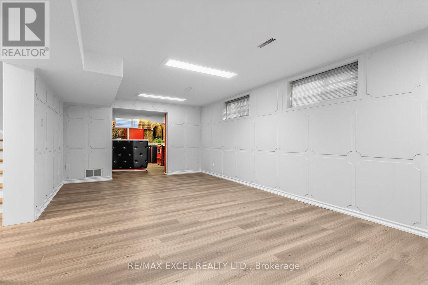 28 ROBINTER DRIVE - 31