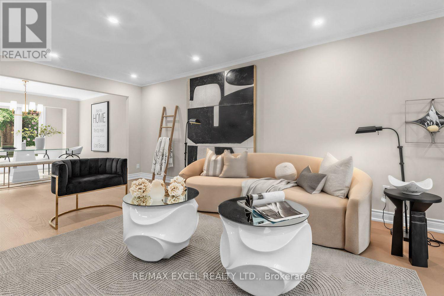 28 ROBINTER DRIVE - 7