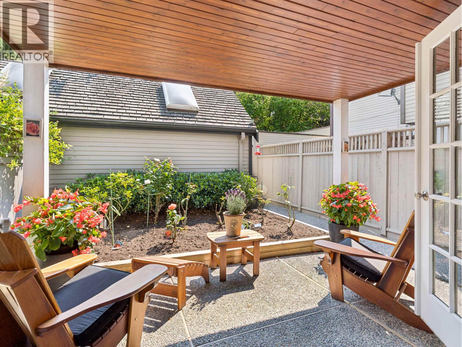 2760 W 2ND AVENUE, Vancouver