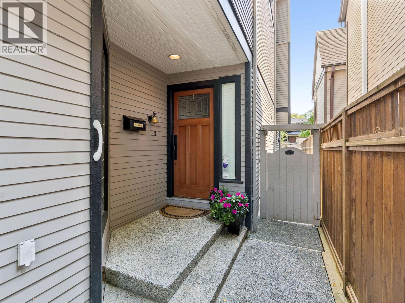 2760 W 2ND AVENUE, Vancouver